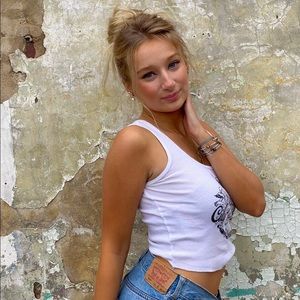 Meet your Posher, Macie